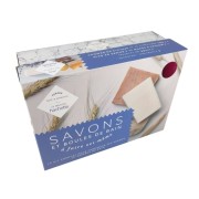  Savons et boules de bain à faire soi-même - Le kit complet pour fabriquer ses savons et bombes de bain. Avec 1 livre de recettes, 3 moules à savon et à bombe de bain, 1 bol mélangeur et sa spatule en bambou 
