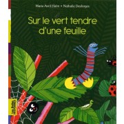  Sur le vert tendre d'une feuille  
