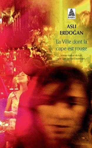  La ville dont la cape est rouge  