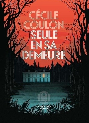  Seule en sa demeure  