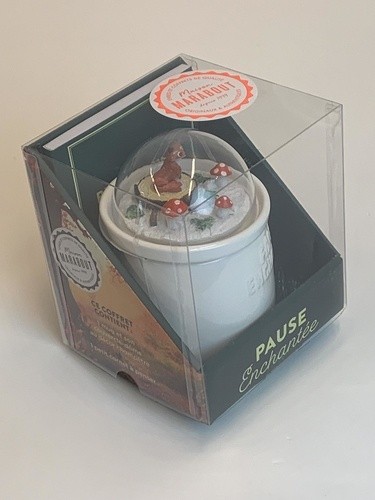  Mug pause enchantée - Ce coffret contient : 1 mug et son couvercle-dôme au décor champêtre et 1 petit carnet à penser 