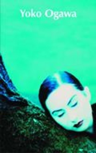  Yoko Ogawa Coffret en 3 volumes : Hôtel Iris ; L'annulaire ; Le réfectoire un soir et une piscine sous la pluie  